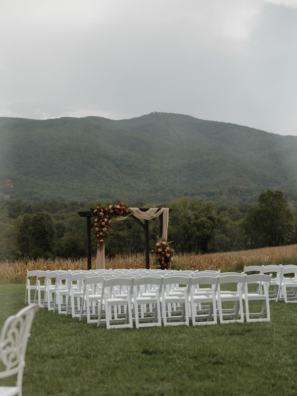 Wedding Etiquette, Reimagined: Creating a Guest Experience That Feels Effortless