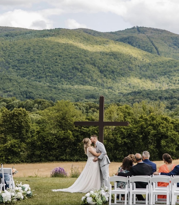 Wedding Etiquette, Reimagined: Creating a Guest Experience That Feels Effortless