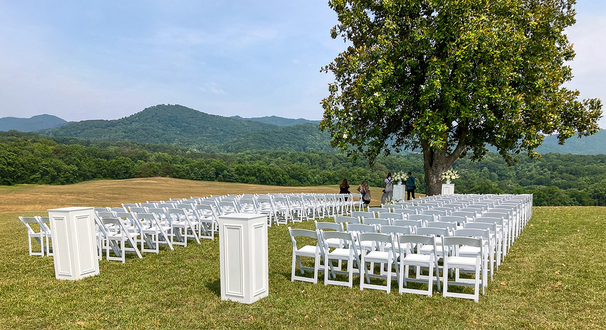 Unique Photo Opportunities at Sweetwater Creek: Capture Unforgettable Wedding Moments