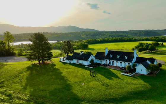 The Best Destination Wedding Venues are in the Smoky Mountains