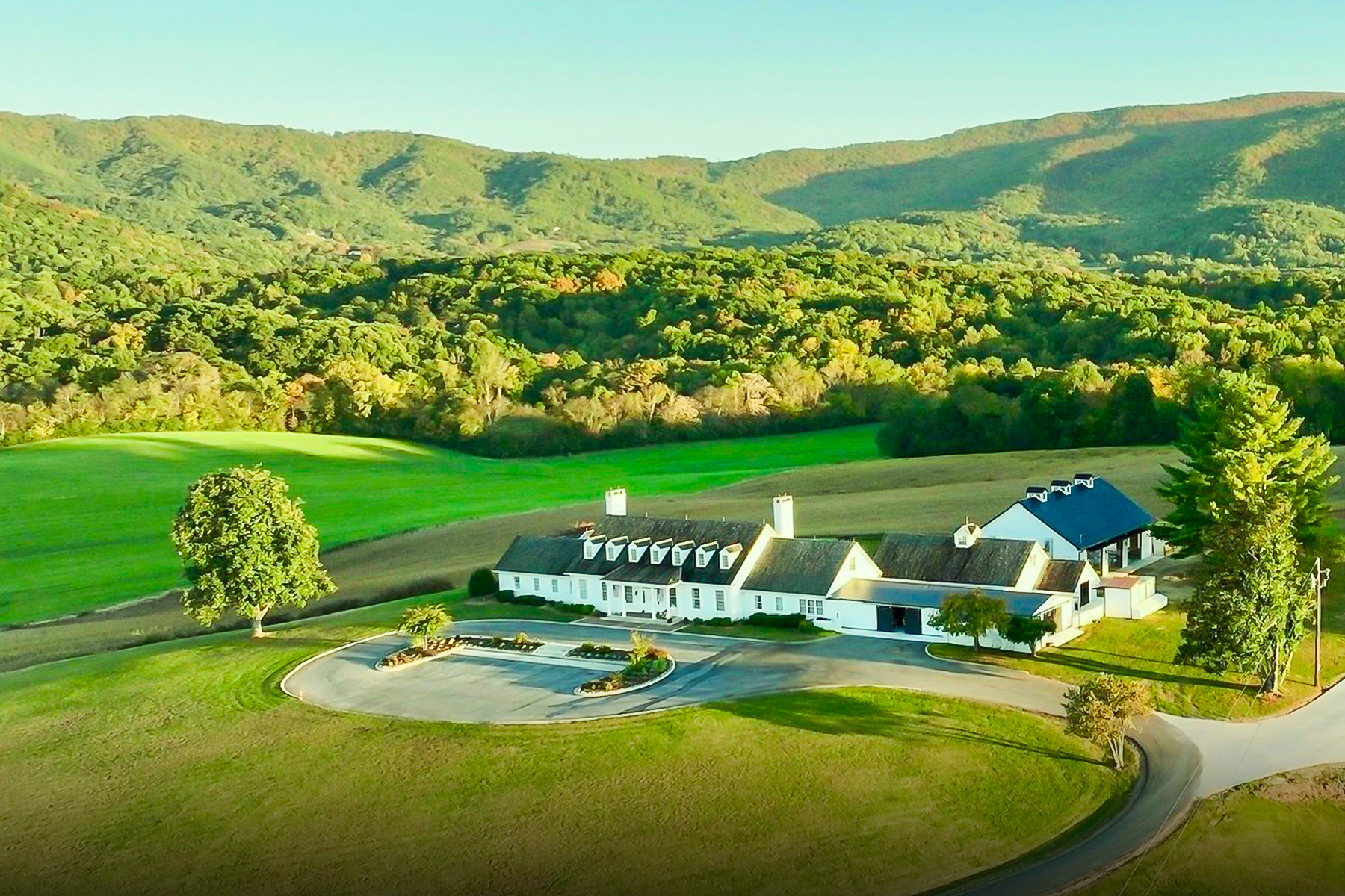 Aerial view of The Estate at Sweetwater Creek
