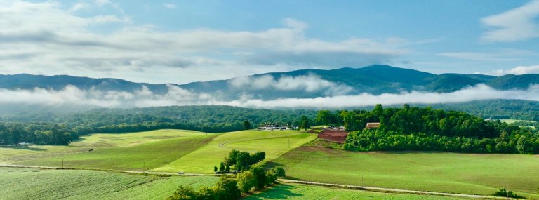 Smoky Mountains on full display